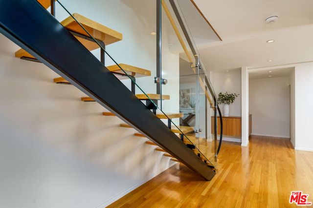 1530 Bel Air Road, Los Angeles, CA 90077