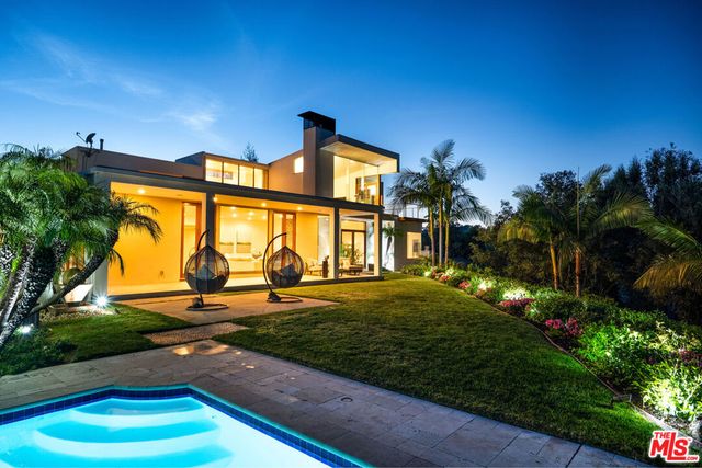 1530 Bel Air Road, Los Angeles, CA 90077