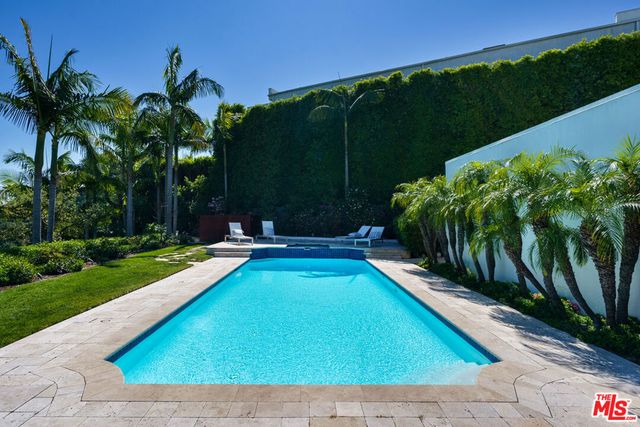 1530 Bel Air Road, Los Angeles, CA 90077