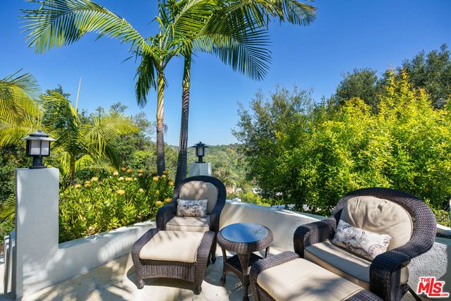 1530 Bel Air Road, Los Angeles, CA 90077