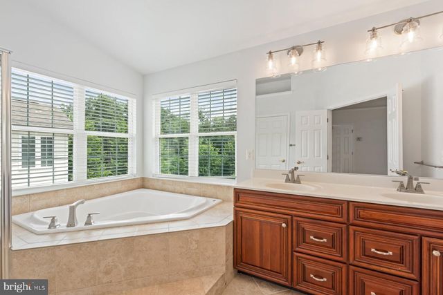 20056 NORTHVILLE HILLS TER, Ashburn, VA 20147