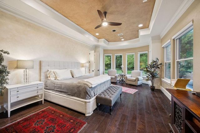 5911 Royal Point Court, Houston, TX 77345