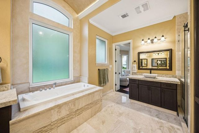 5911 Royal Point Court, Houston, TX 77345