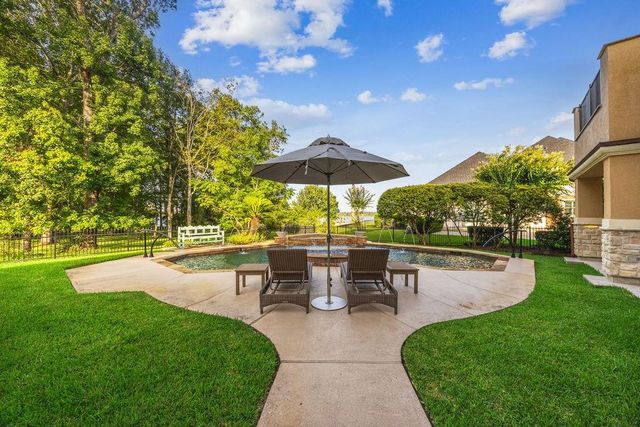 5911 Royal Point Court, Houston, TX 77345