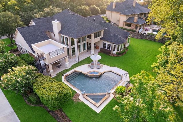 5911 Royal Point Court, Houston, TX 77345