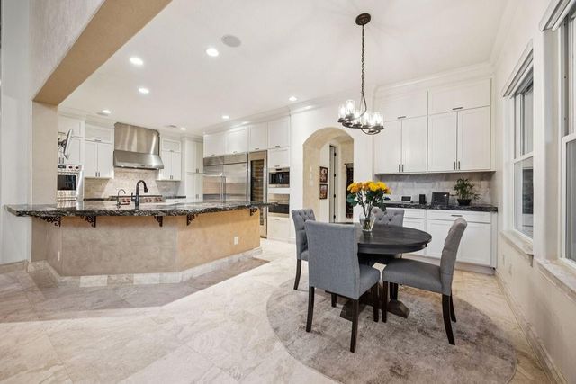 5911 Royal Point Court, Houston, TX 77345
