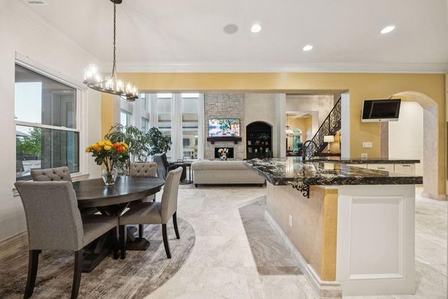 5911 Royal Point Court, Houston, TX 77345
