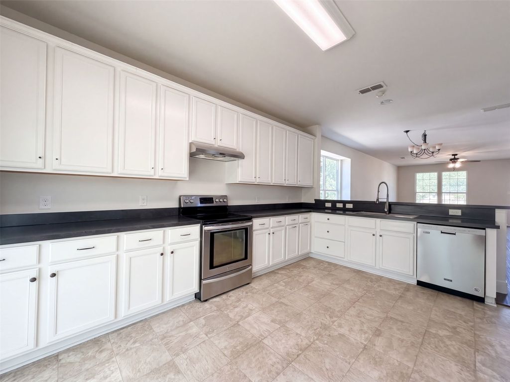 9000 Blackstone Drive, Providence Village, TX 76227 — photo 2