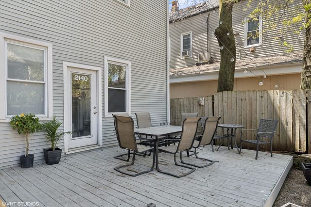 2140 W Belmont Avenue 1F, Chicago, IL 60618