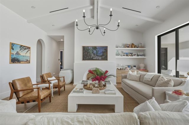 9120 Mockingbird Trail, Jupiter, FL 33478