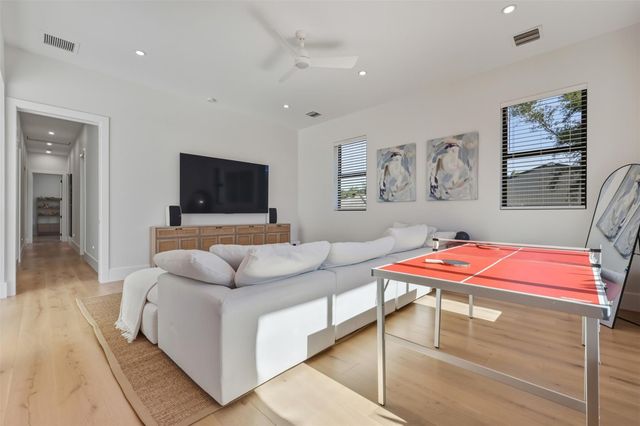 9120 Mockingbird Trail, Jupiter, FL 33478