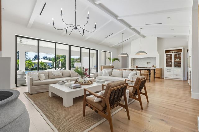 9120 Mockingbird Trail, Jupiter, FL 33478