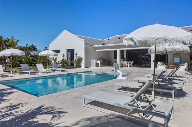 9120 Mockingbird Trail, Jupiter, FL 33478