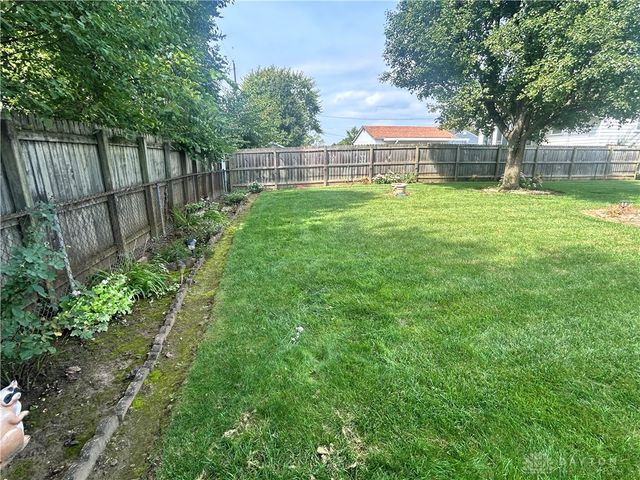 6821 Ginger Avenue, Enon Vlg, OH 45323