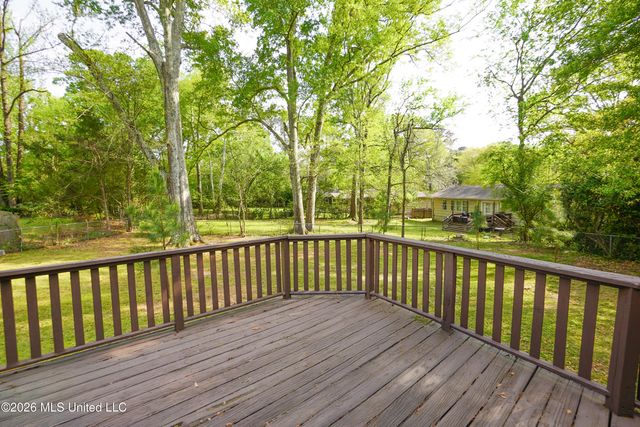 1923 Cherokee Drive, Jackson, MS 39211