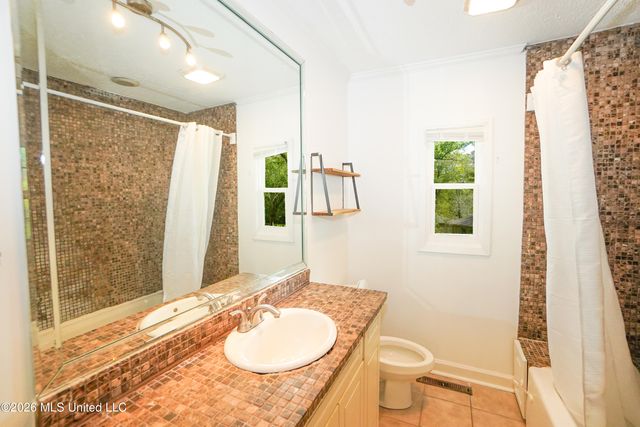 1923 Cherokee Drive, Jackson, MS 39211