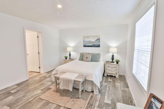 1020 Universal Circle, Saint Stephen, SC 29479