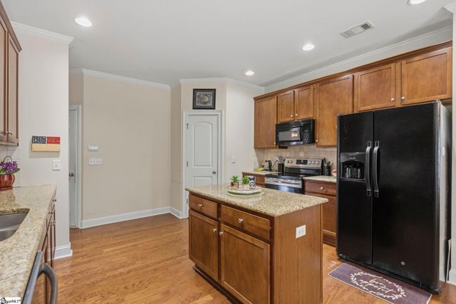 182 Raven Falls Lane, Simpsonville, SC 29681