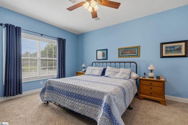 182 Raven Falls Lane, Simpsonville, SC 29681