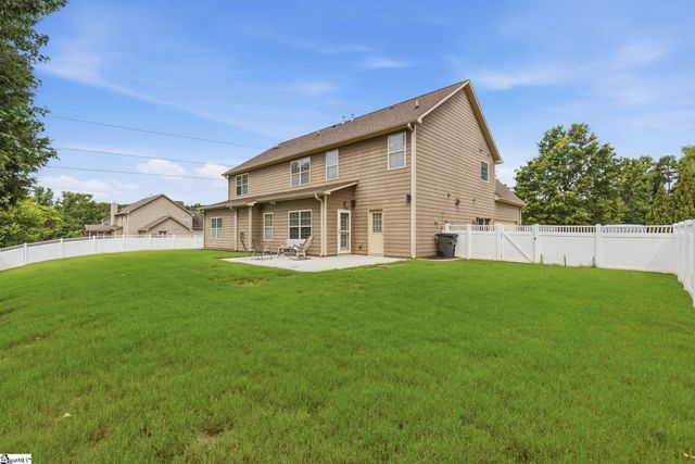 182 Raven Falls Lane, Simpsonville, SC 29681