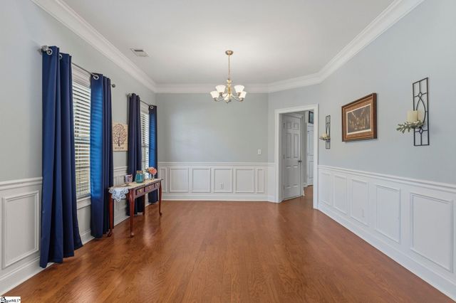 182 Raven Falls Lane, Simpsonville, SC 29681
