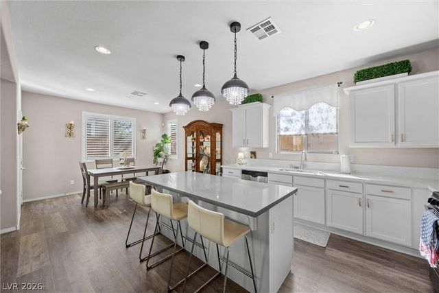 10195 Sunny Peak Court, Las Vegas, NV 89148