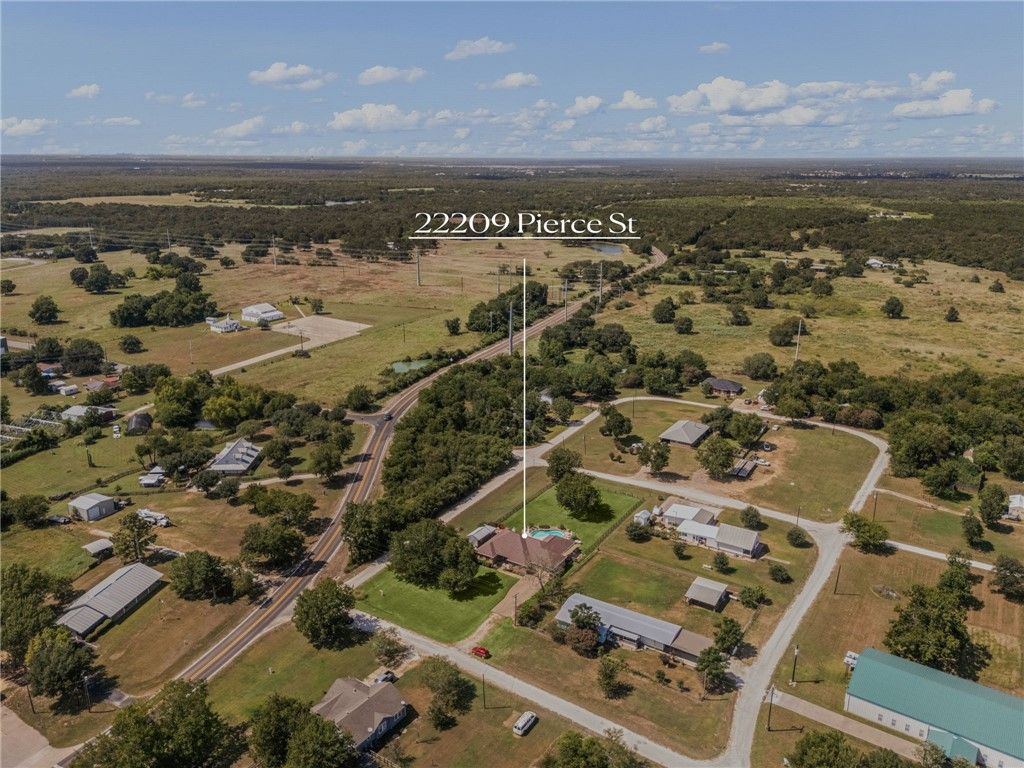 22209 Pierce Street, Navasota, TX 77868 — photo 3