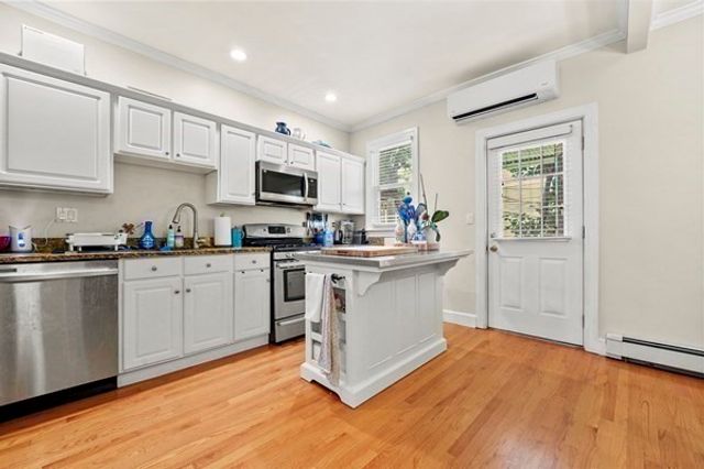 13 Telegraph St 1, Boston, MA 02127