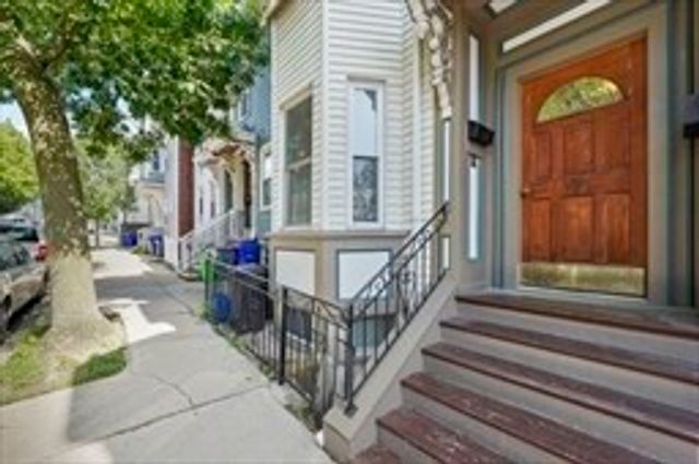 13 Telegraph St 1, Boston, MA 02127