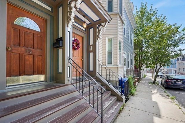 13 Telegraph St 1, Boston, MA 02127