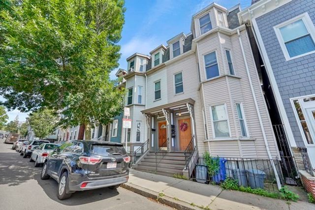 13 Telegraph St 1, Boston, MA 02127