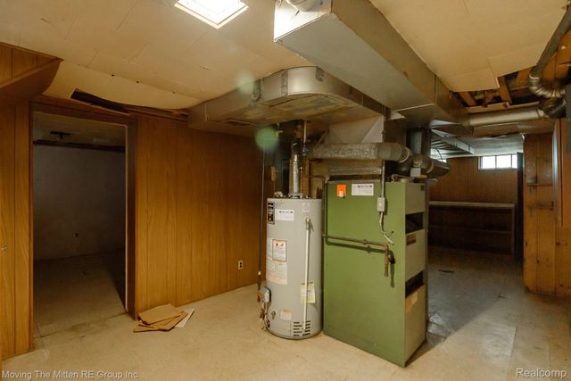 26396 Pennie Street, Dearborn Heights, MI 48125