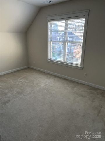 3044 Parker Green Trail, Charlotte, NC 28269