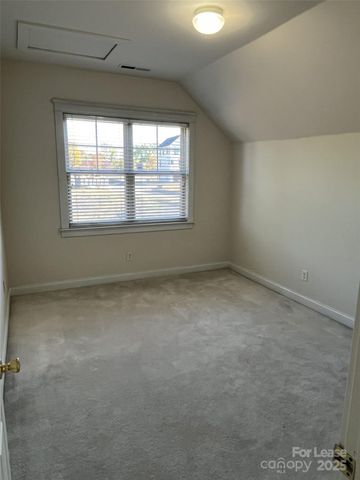 3044 Parker Green Trail, Charlotte, NC 28269