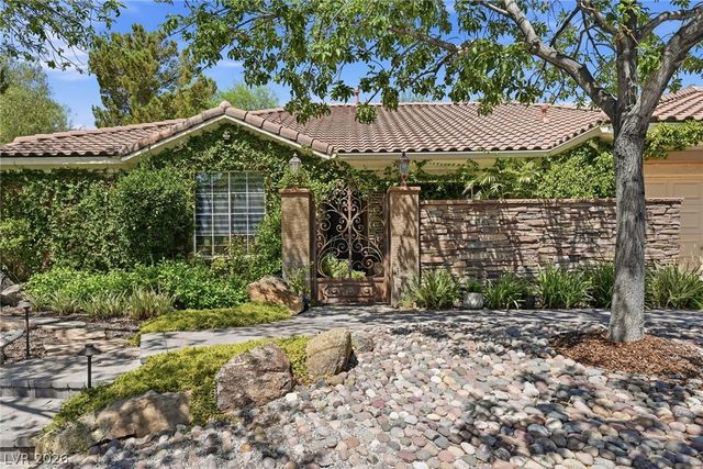2753 Vikings Cove Lane, Las Vegas, NV 89117