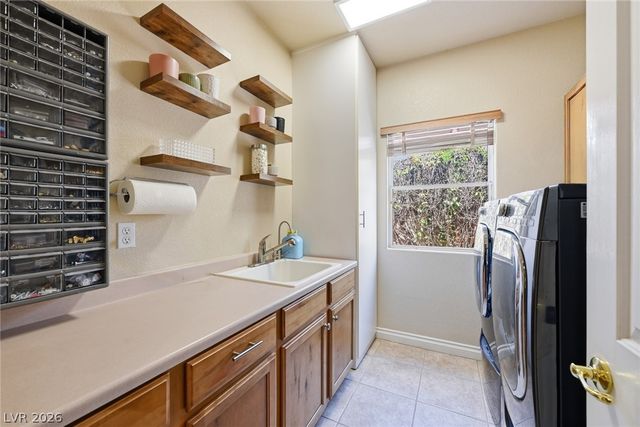 2753 Vikings Cove Lane, Las Vegas, NV 89117