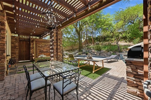 2753 Vikings Cove Lane, Las Vegas, NV 89117
