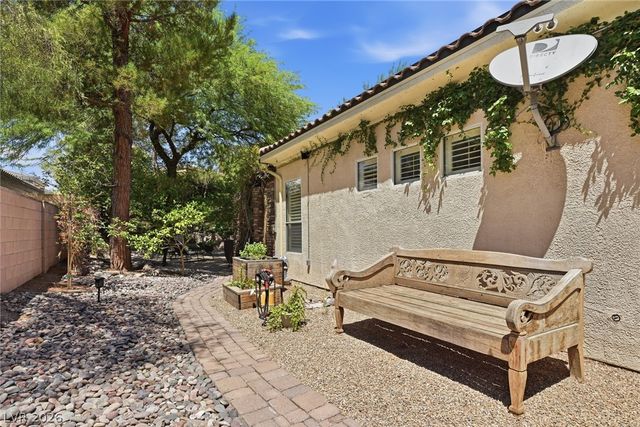 2753 Vikings Cove Lane, Las Vegas, NV 89117