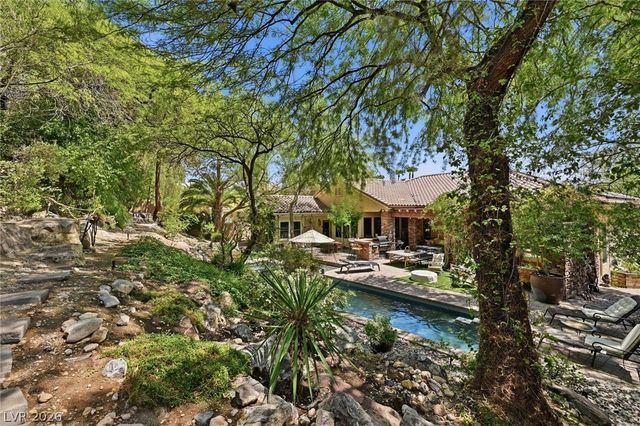2753 Vikings Cove Lane, Las Vegas, NV 89117