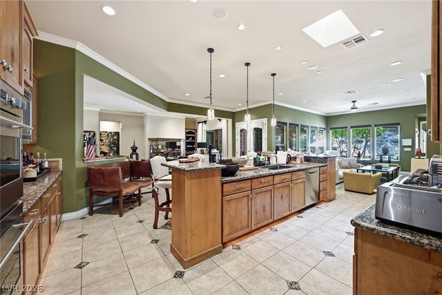 2753 Vikings Cove Lane, Las Vegas, NV 89117