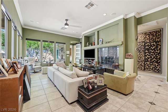2753 Vikings Cove Lane, Las Vegas, NV 89117