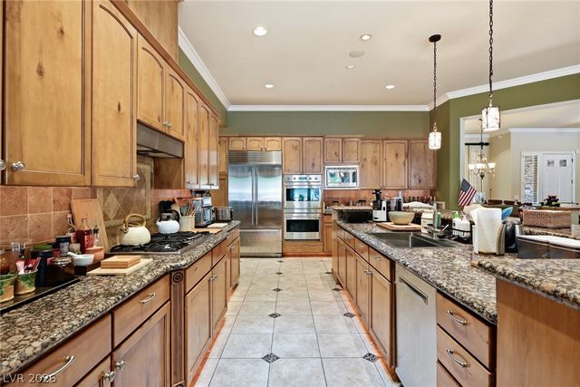 2753 Vikings Cove Lane, Las Vegas, NV 89117