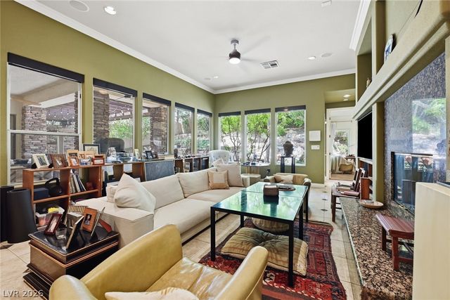 2753 Vikings Cove Lane, Las Vegas, NV 89117