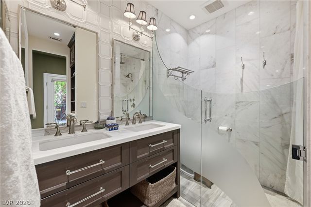 2753 Vikings Cove Lane, Las Vegas, NV 89117