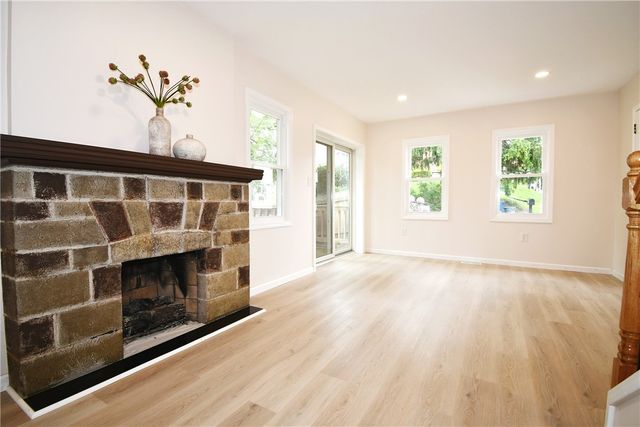 4 Brentwood Dr, Kennedy Twp, PA 15136