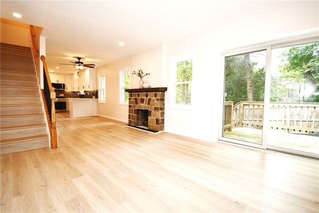 4 Brentwood Dr, Kennedy Twp, PA 15136