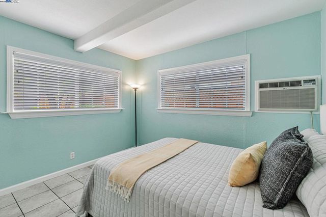 22857 Fuller Ave, Hayward, CA 94541