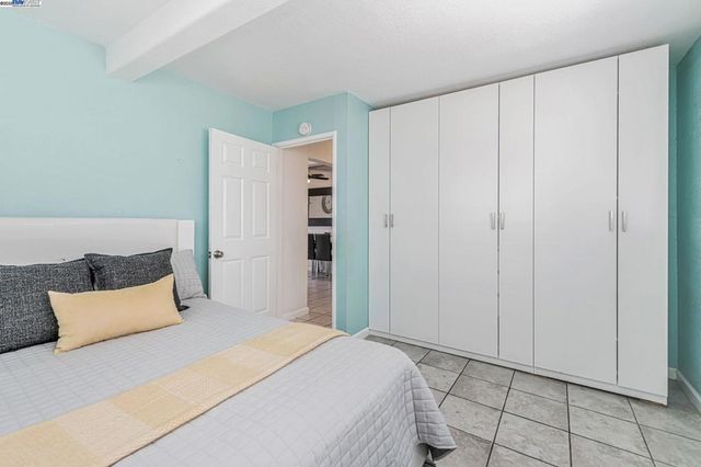 22857 Fuller Ave, Hayward, CA 94541