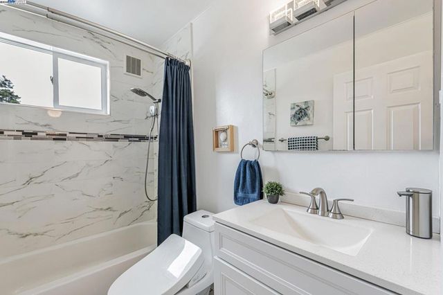 22857 Fuller Ave, Hayward, CA 94541