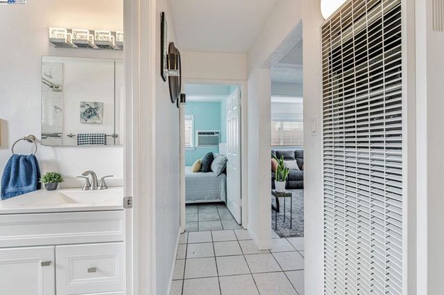 22857 Fuller Ave, Hayward, CA 94541